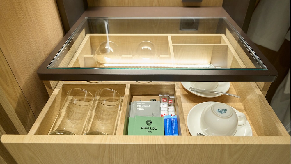 Standard Twin Room - Photo 2