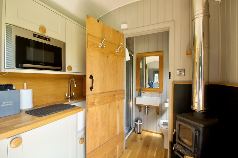 Deluxe Room, Ensuite, Garden View - Photo 1