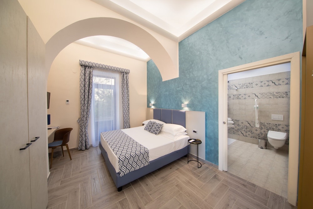 Standard Double or Twin Room, Courtyard View