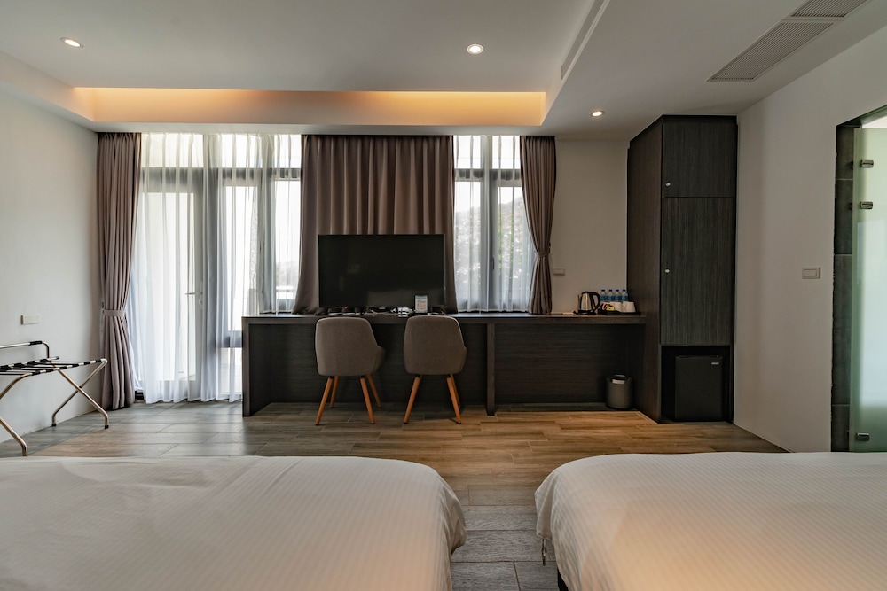 Classic Quadruple Room photo 2