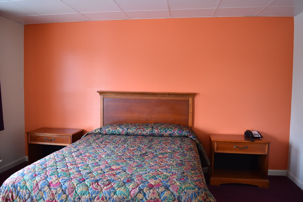 Room, 1 King Bed, Non Smoking photo 1