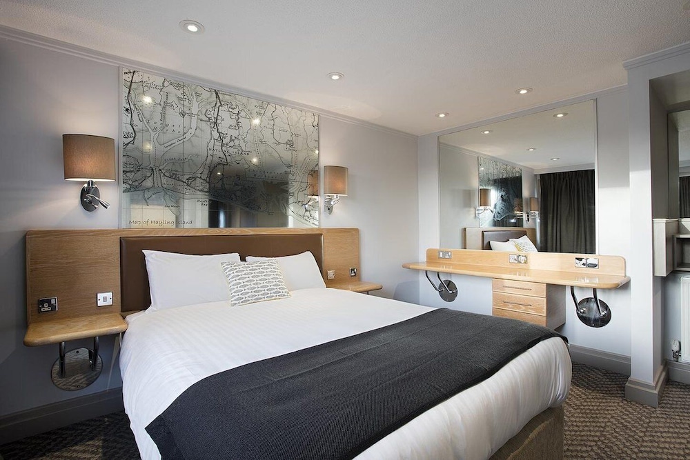 Classic Double Room, 1 Double Bed (Harbour Facing) - Photo 5