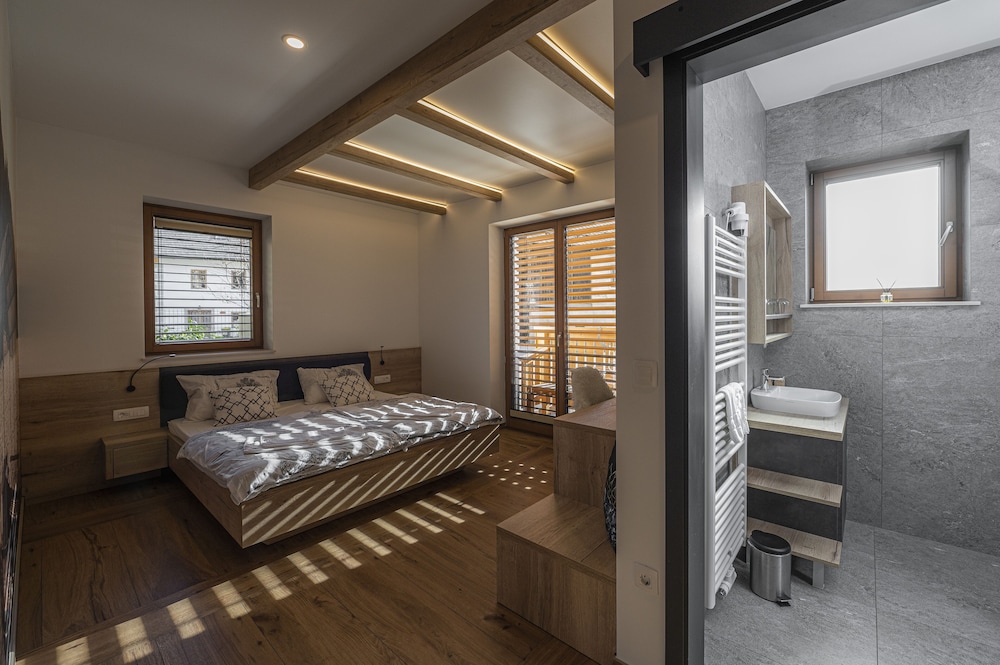 Comfort Double Room, 1 King Bed, Ensuite, Ground Floor