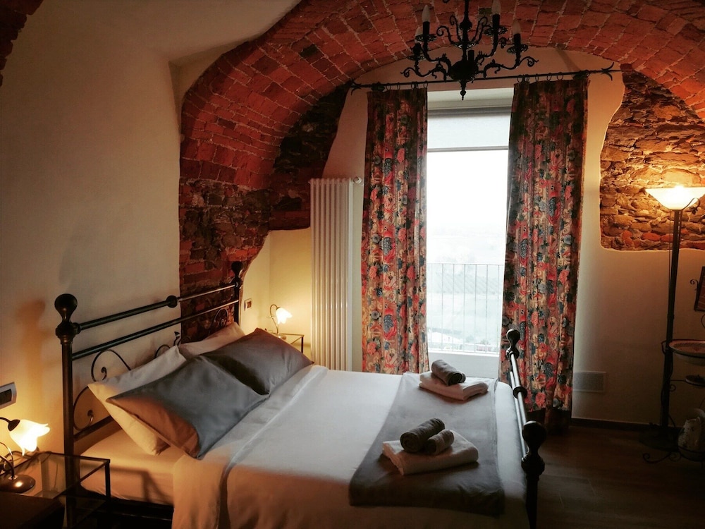 Romantic Double Room, Ground Floor