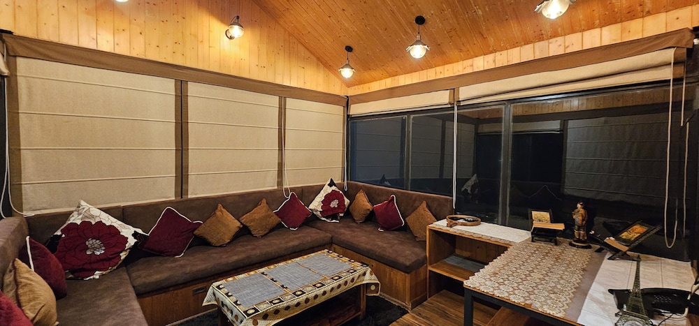 Teak Royal Suite (2BHK) - Photo 6