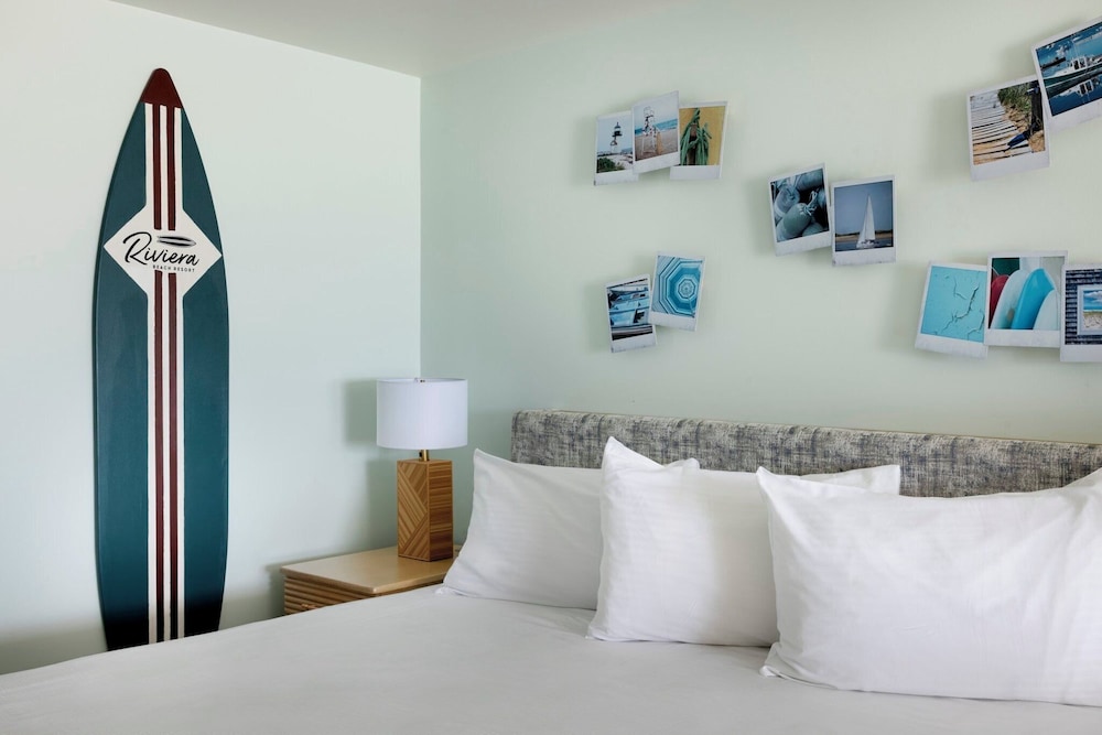 Room, 2 Queen Beds, Pool View - Photo 7