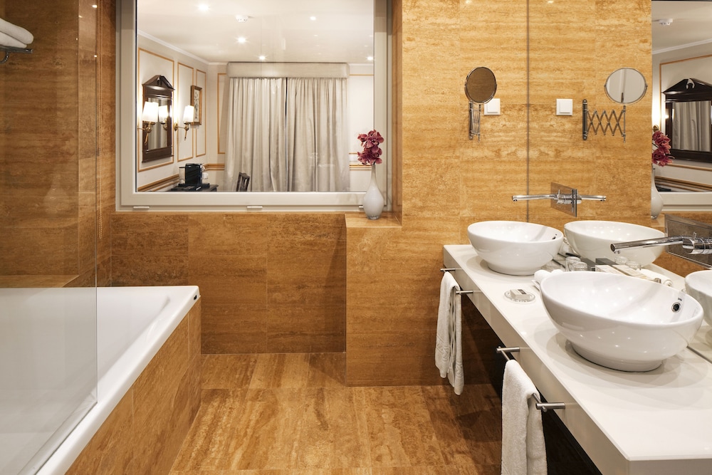 Premium Double or Twin Room, Sea View and SPA Access - Photo 4