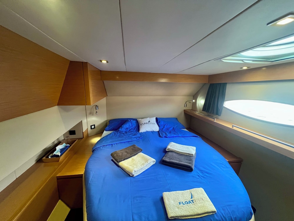 Deluxe Double Room, 1 Double Bed, Lake View (Meillerie) photo 1