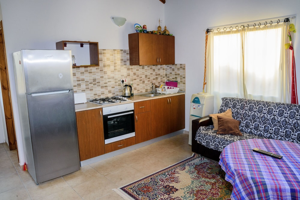 House, 2 Bedrooms, Sea View, Sea Facing photo 3