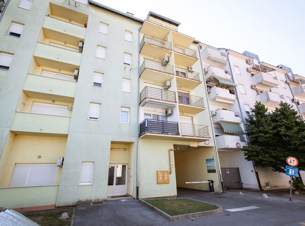 Studio (Standard Studio Apartment - Maks 3)