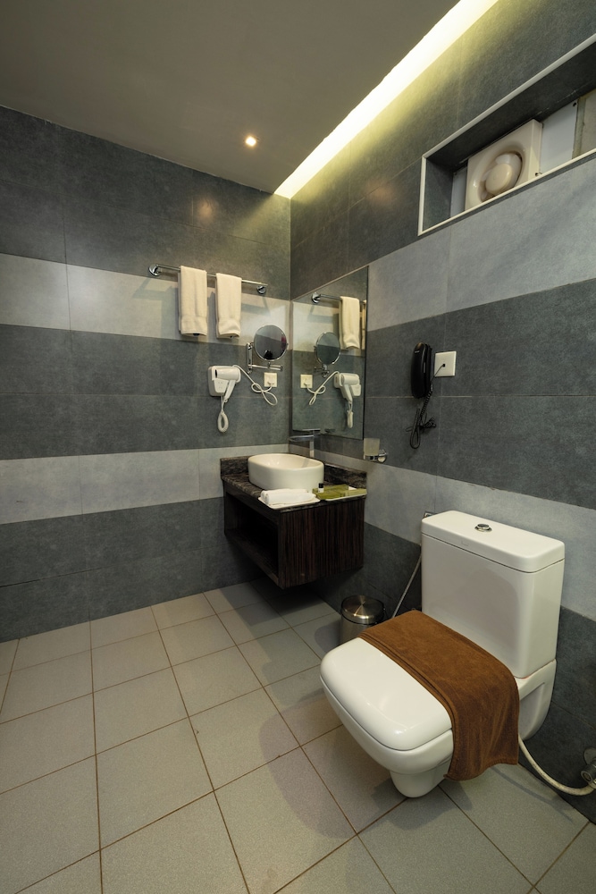 Suite - Photo 4