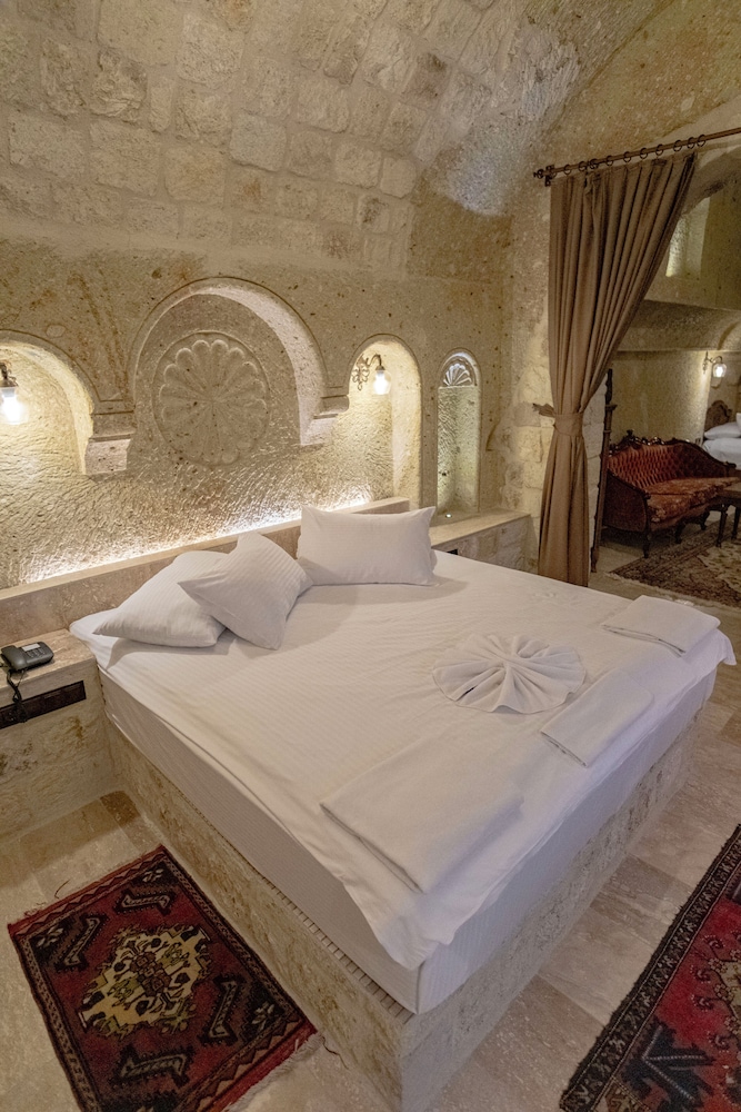 Premium Triple Room photo 3