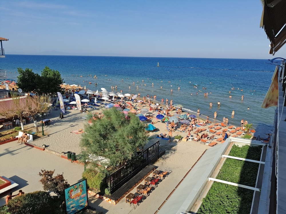 Deluxe Studio, Beach View