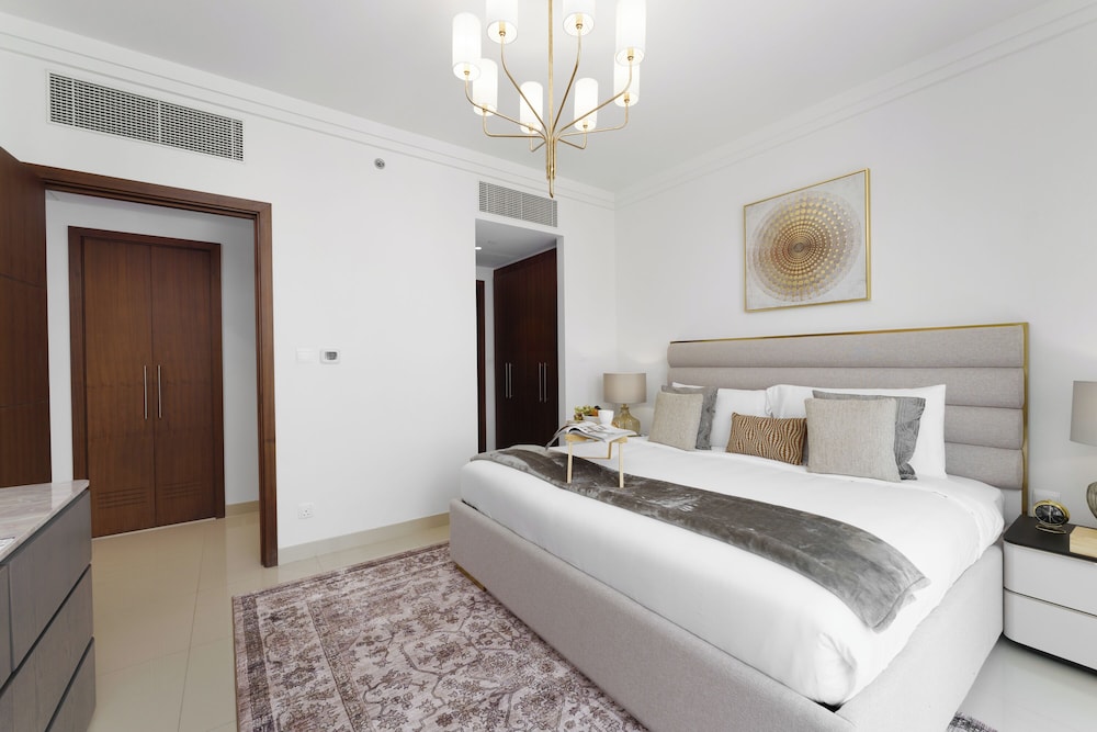 Deluxe Apartment, 1 Bedroom, Balcony, Canal View photo 1
