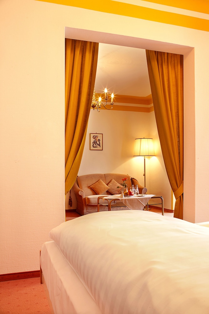 Standard Double Room - Photo 4