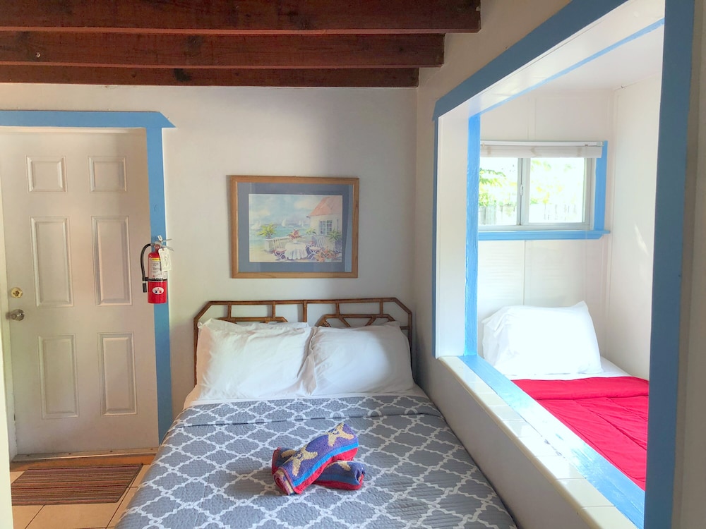 Economy Duplex, Kitchenette, Beachside photo 1