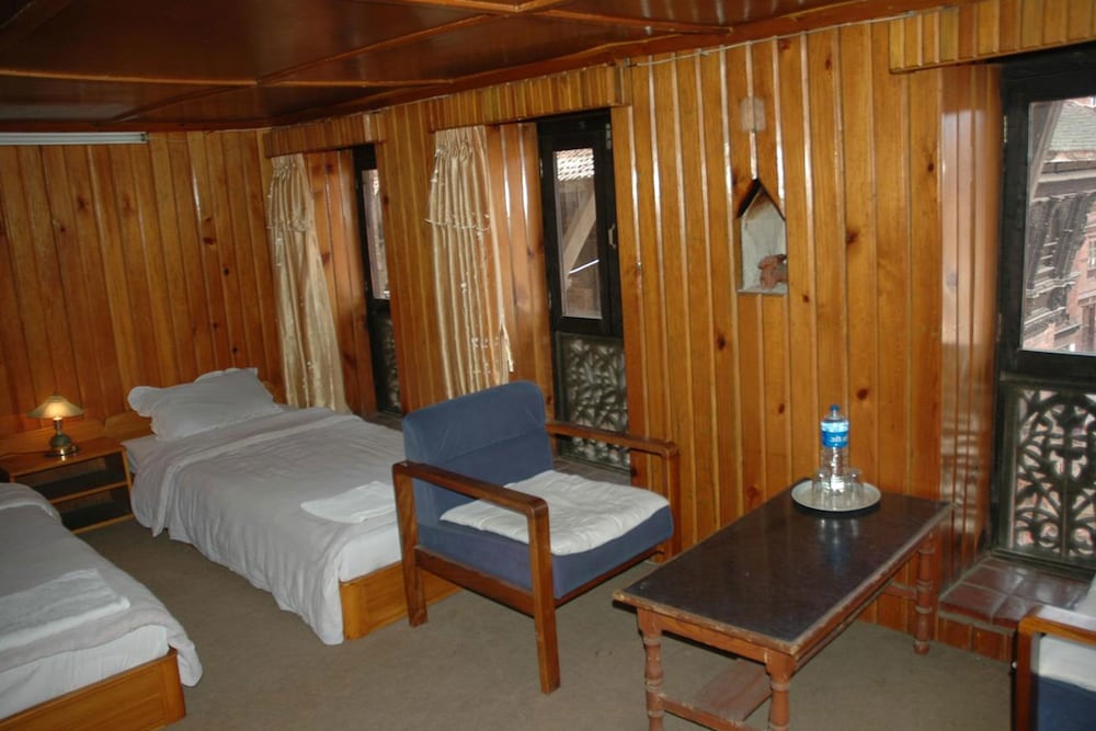 Twin Room, Private Bathroom photo 2