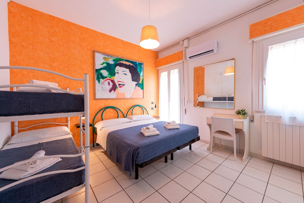 Standard Quadruple Room photo 1