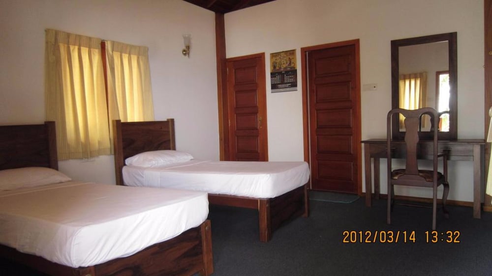 Standard Room (Non Ac) photo 3