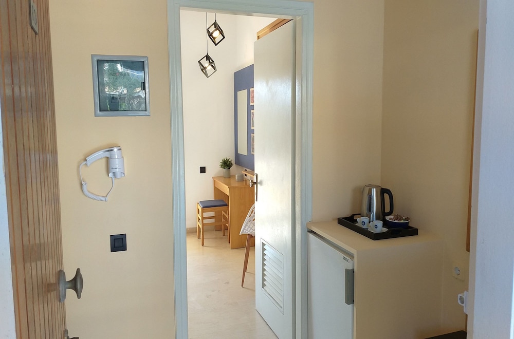 Twin Room with Sea View photo 2