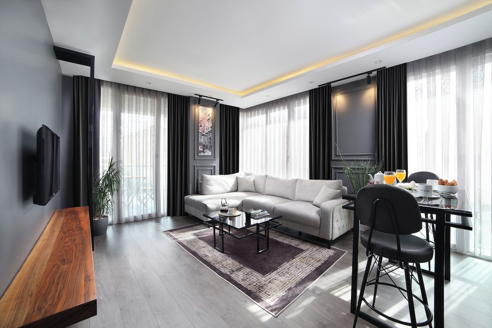 Deluxe Suite photo 3