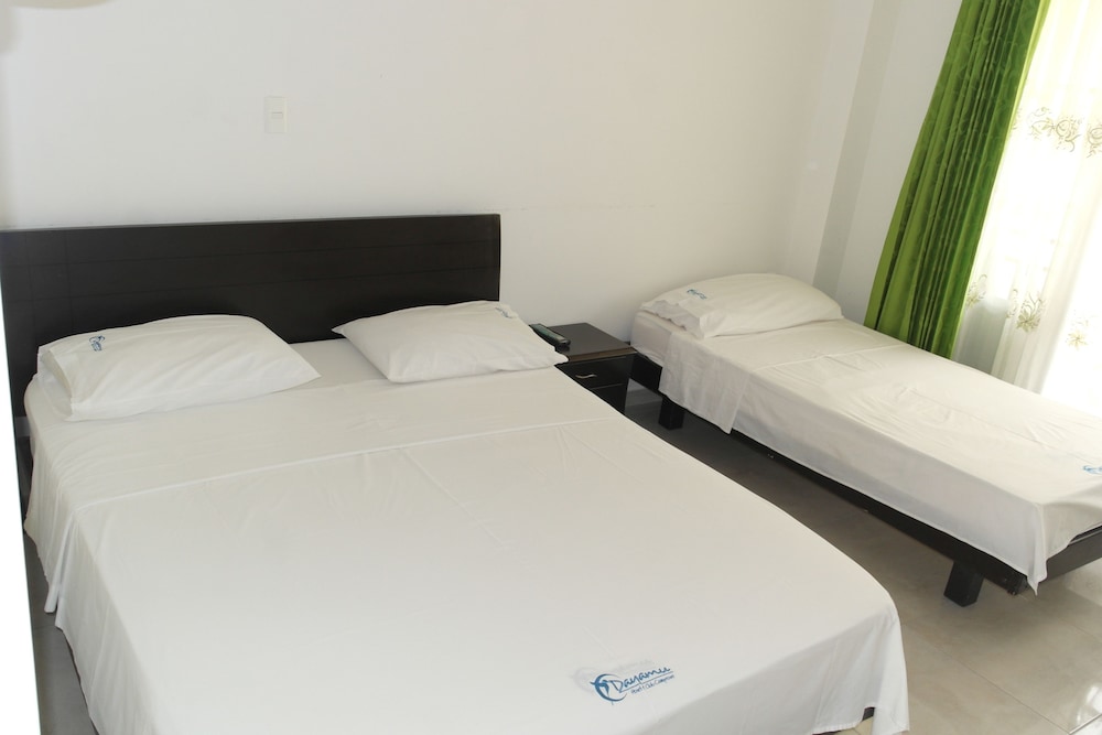 Standard Room, Multiple Beds, Non Smoking photo 2