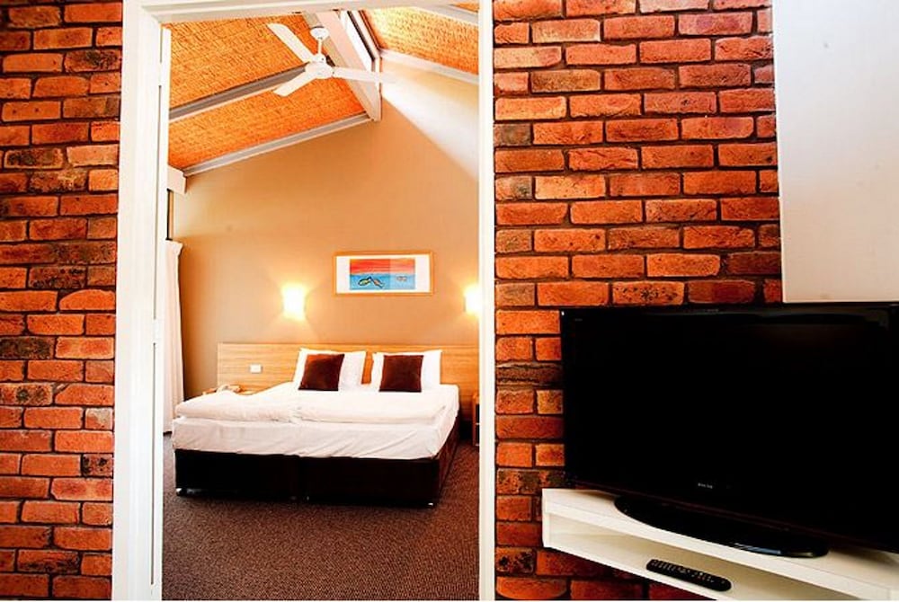 Executive Suite, 1 Bedroom, Kitchen photo 2