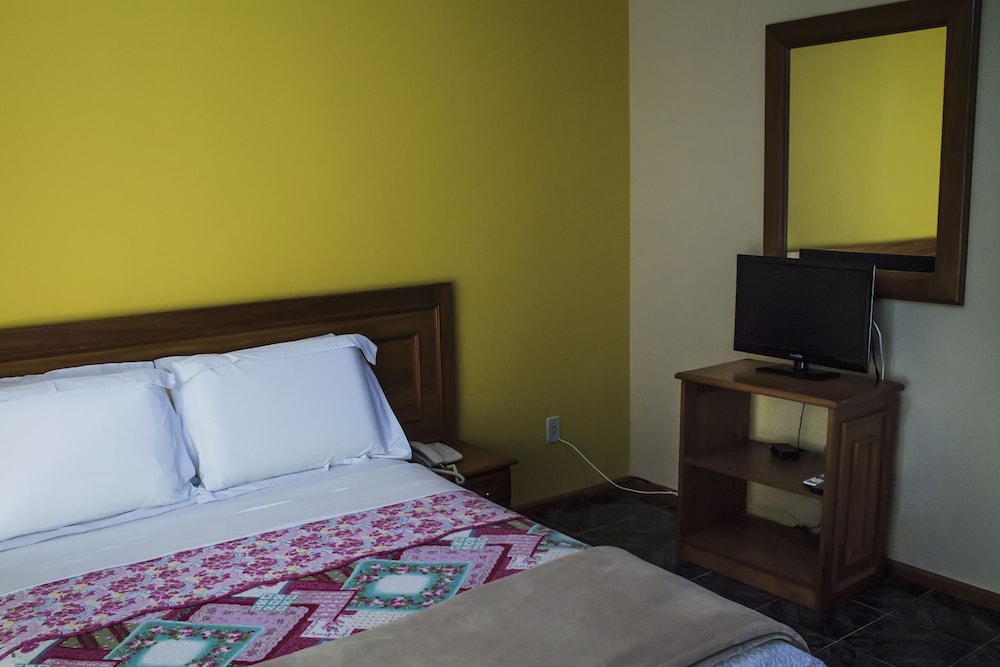 Standard Room - Photo 8