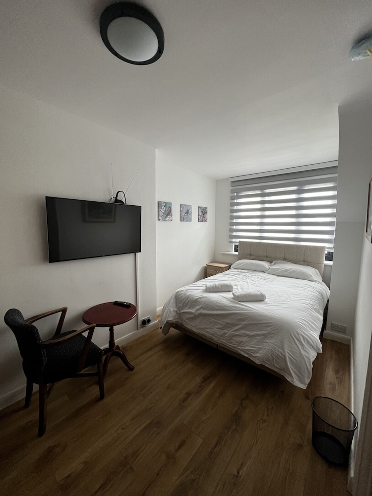 Superior Double Room, Ensuite photo 2