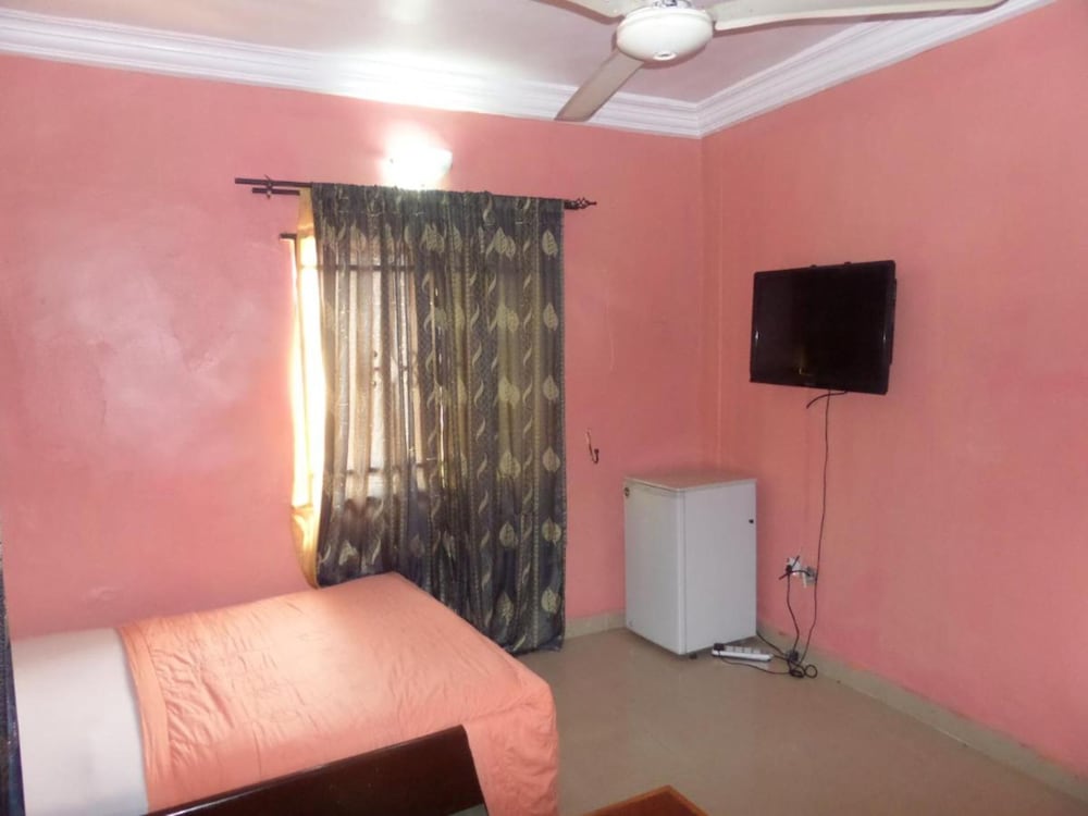 Royal Room - Photo 7