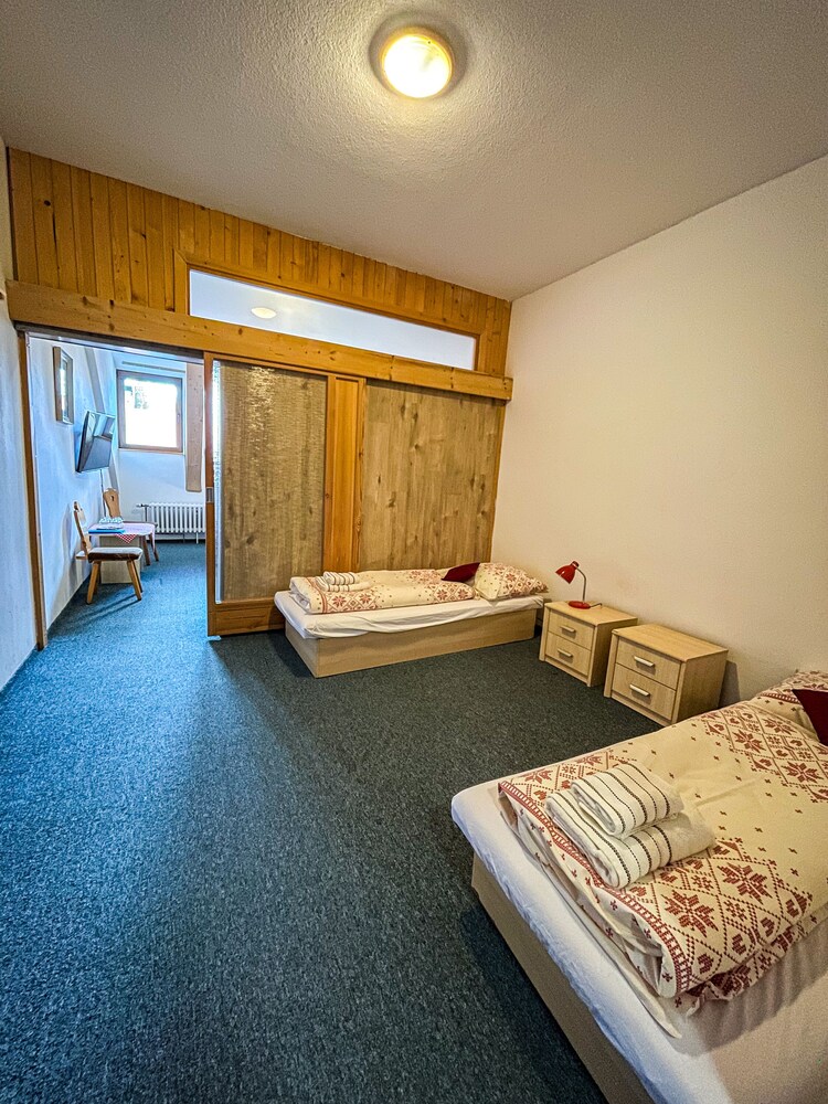Basic Quadruple Room photo 1