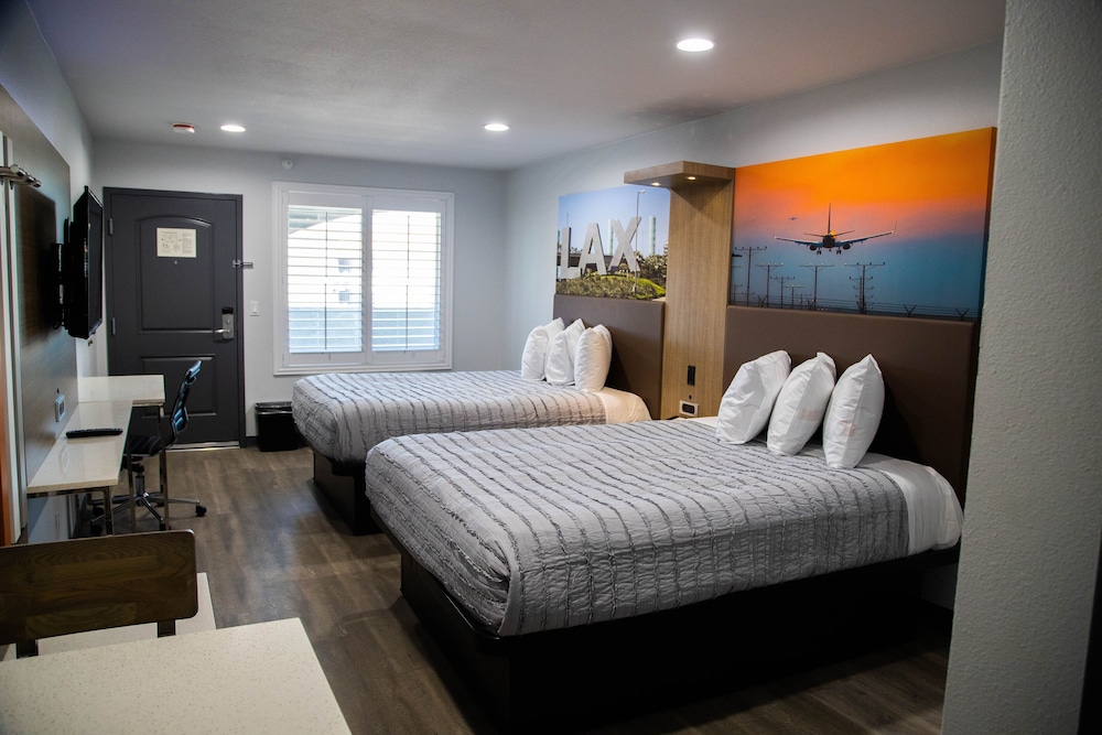 Single Room, 2 Queen Beds - Photo 1