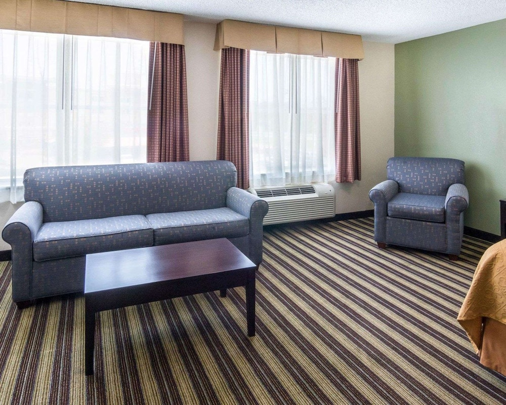 Suite, 1 King Bed, Non Smoking