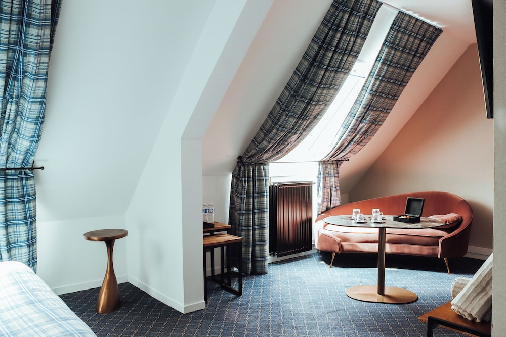 Standard Suite, 1 Double Bed (The Suite Cosy Duo) - Photo 3