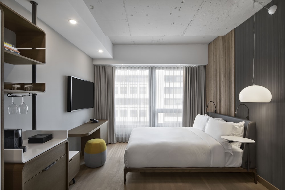 Classic Room, 1 Queen Bed