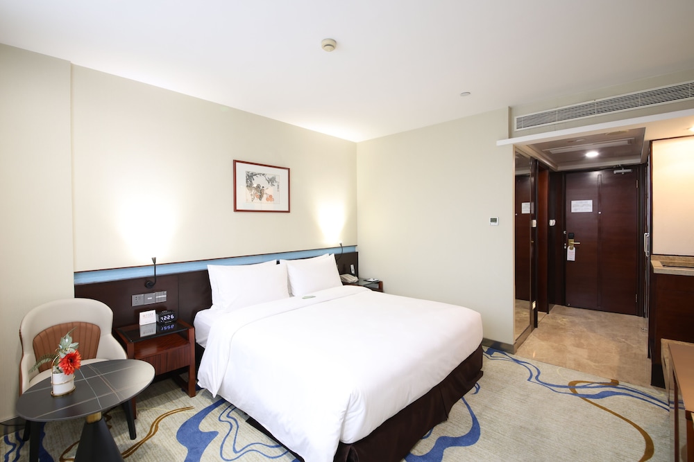 Executive Queen Room - Photo 1