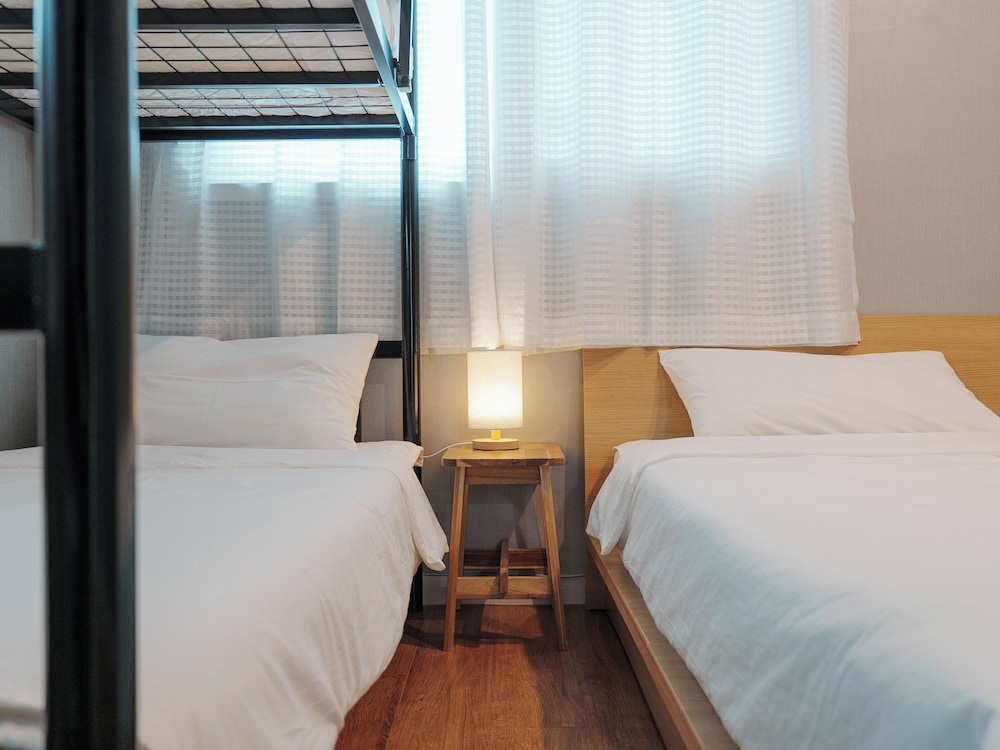 Standard Triple Room, 1 Bedroom, Non Smoking, Private Bathroom (Breakfast not provided) photo 3