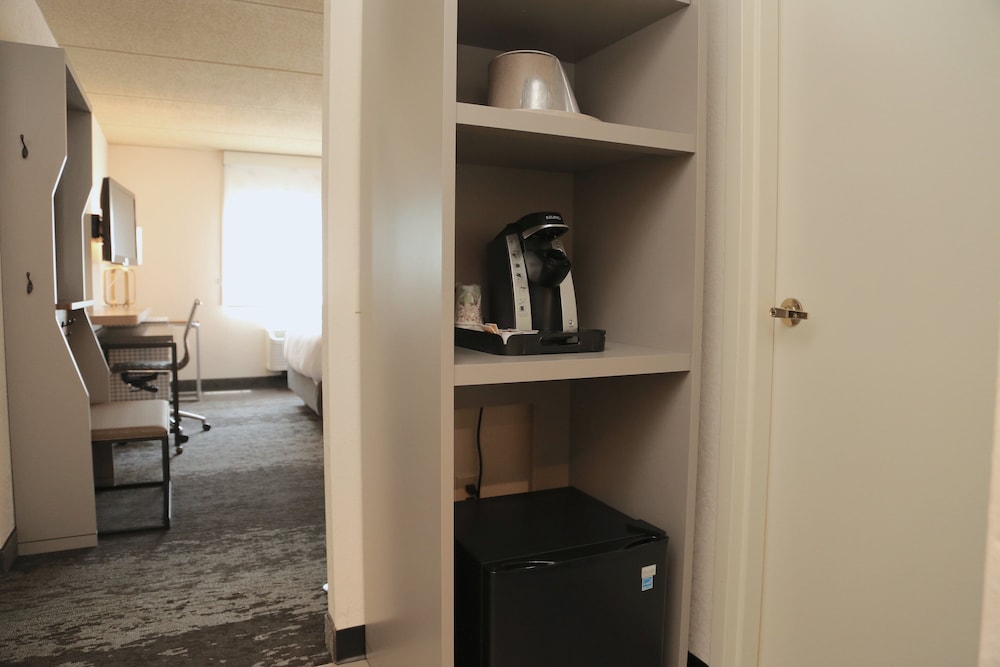 Standard Room, 1 Queen Bed, Accessible (Communication, Transfer Shower) - Photo 1