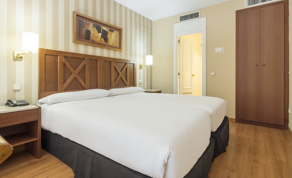 Double Room - Photo 3