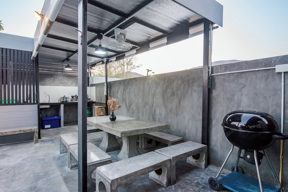 Four-Bedroom Villa - Photo 18