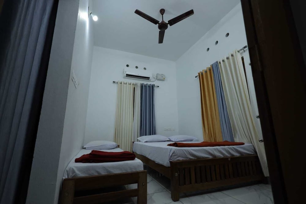 Luxury Double or Twin Room photo 1