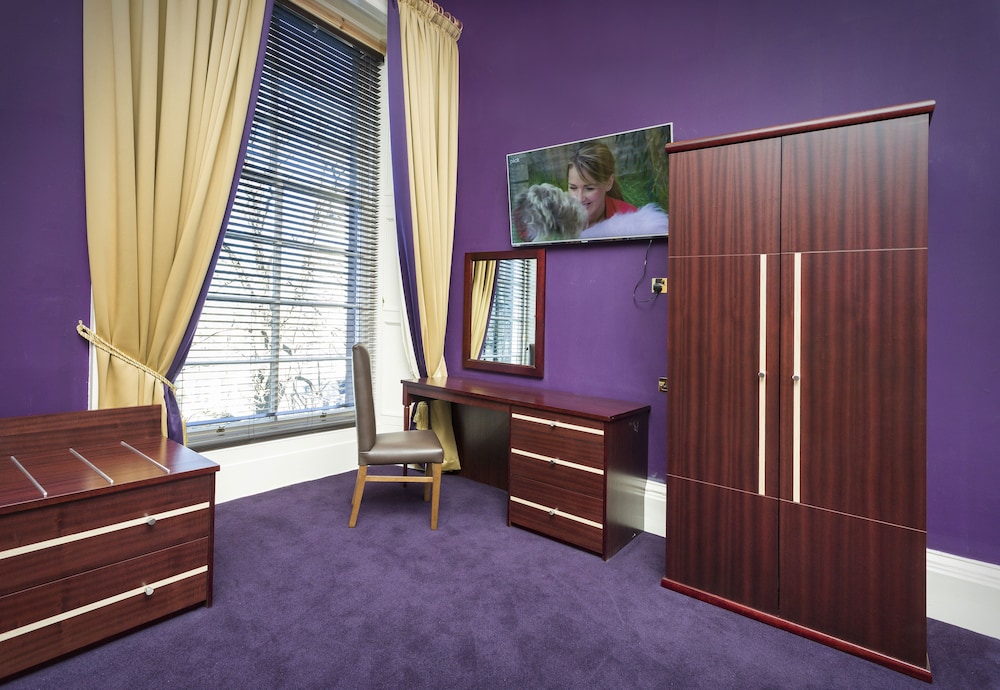 Twin Room - Photo 3
