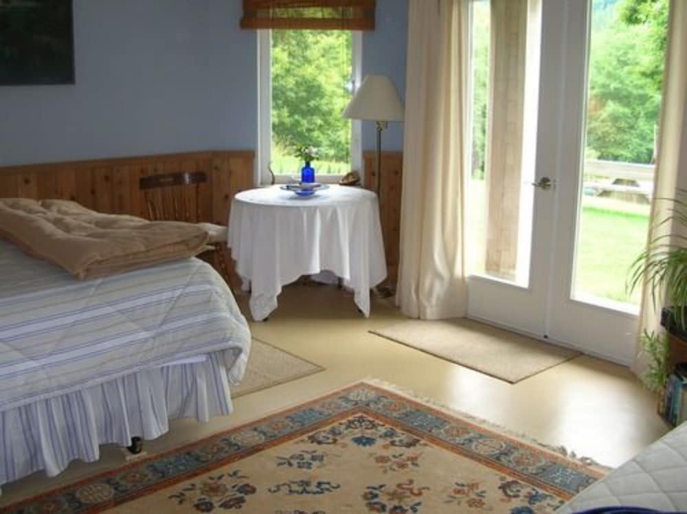 Room, Private Bathroom (Cedar Room) photo 1