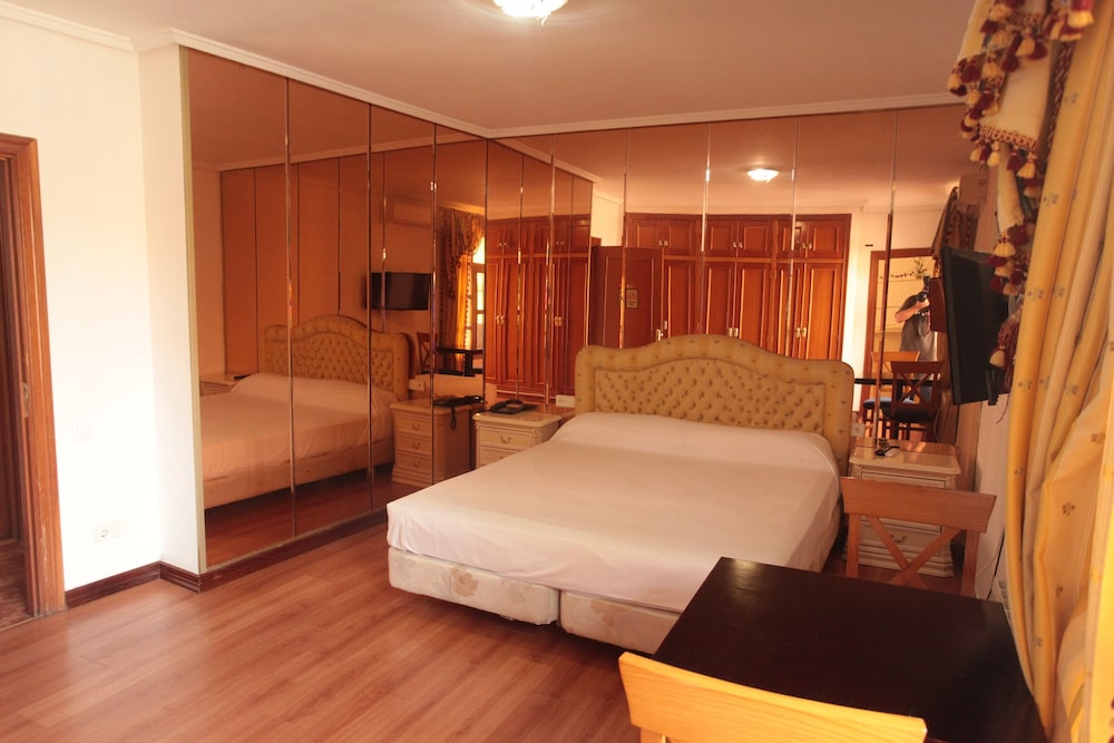 Luxury Double Room, Hot Tub - Photo 1