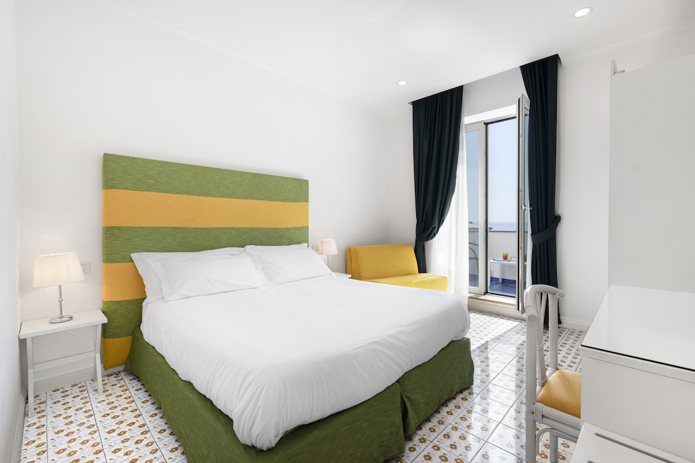 Comfort Double or Twin Room, Balcony, Sea View