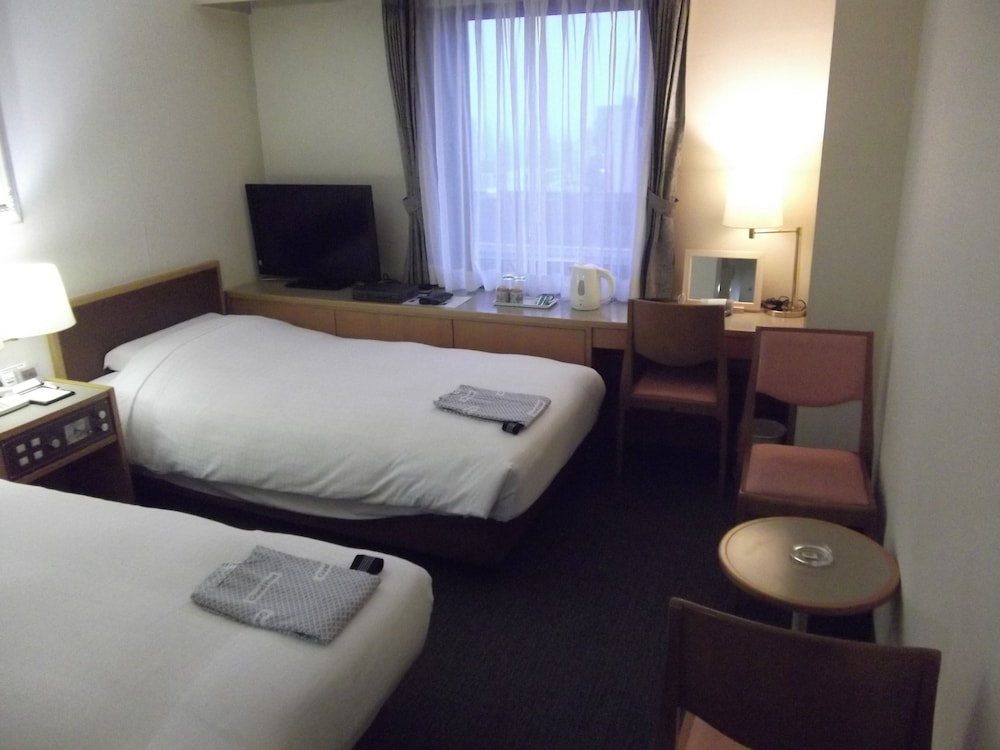 Twin Room, Smoking photo 2