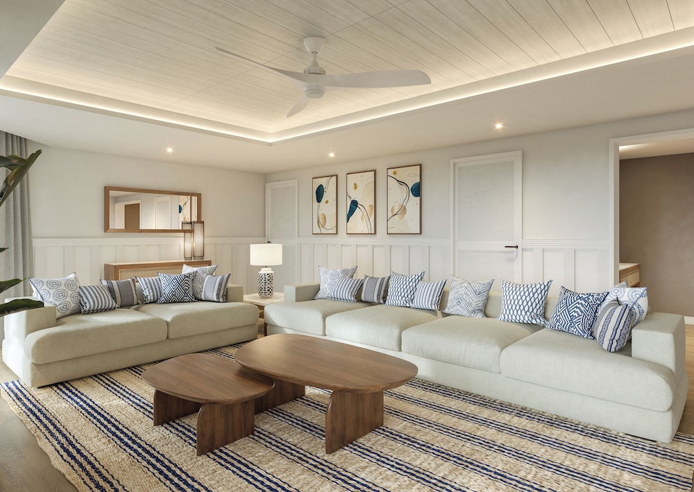 Preferred Club Presidential Suite King photo 1