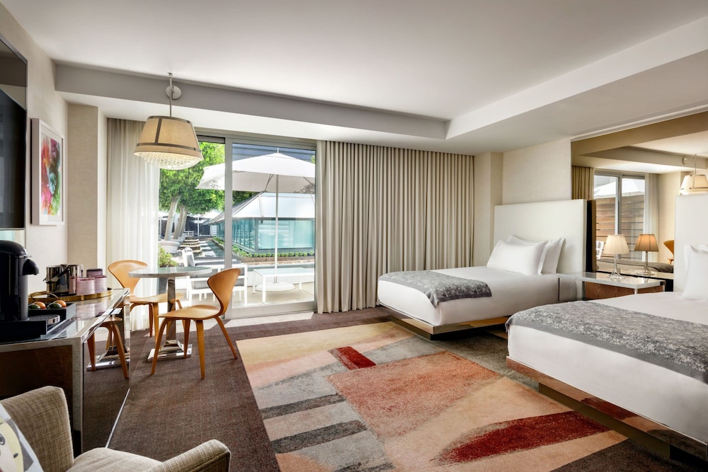 Room, 2 Double Beds, Terrace