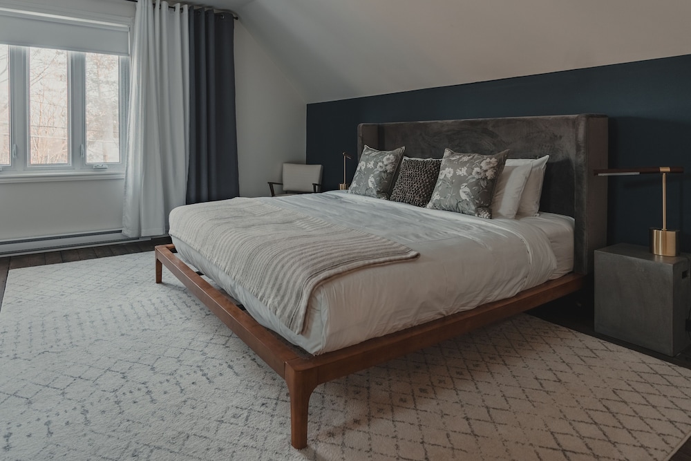 Luxury Suite, 1 King Bed with Sofa bed, Fireplace