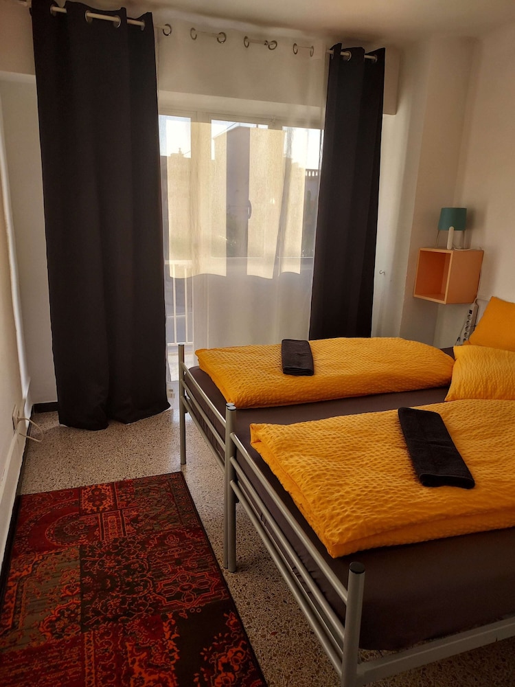 Basic Double or Twin Room, 2 Twin Beds, Pool View